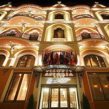 Astoria Grand Hotel Oradea Exterior photo