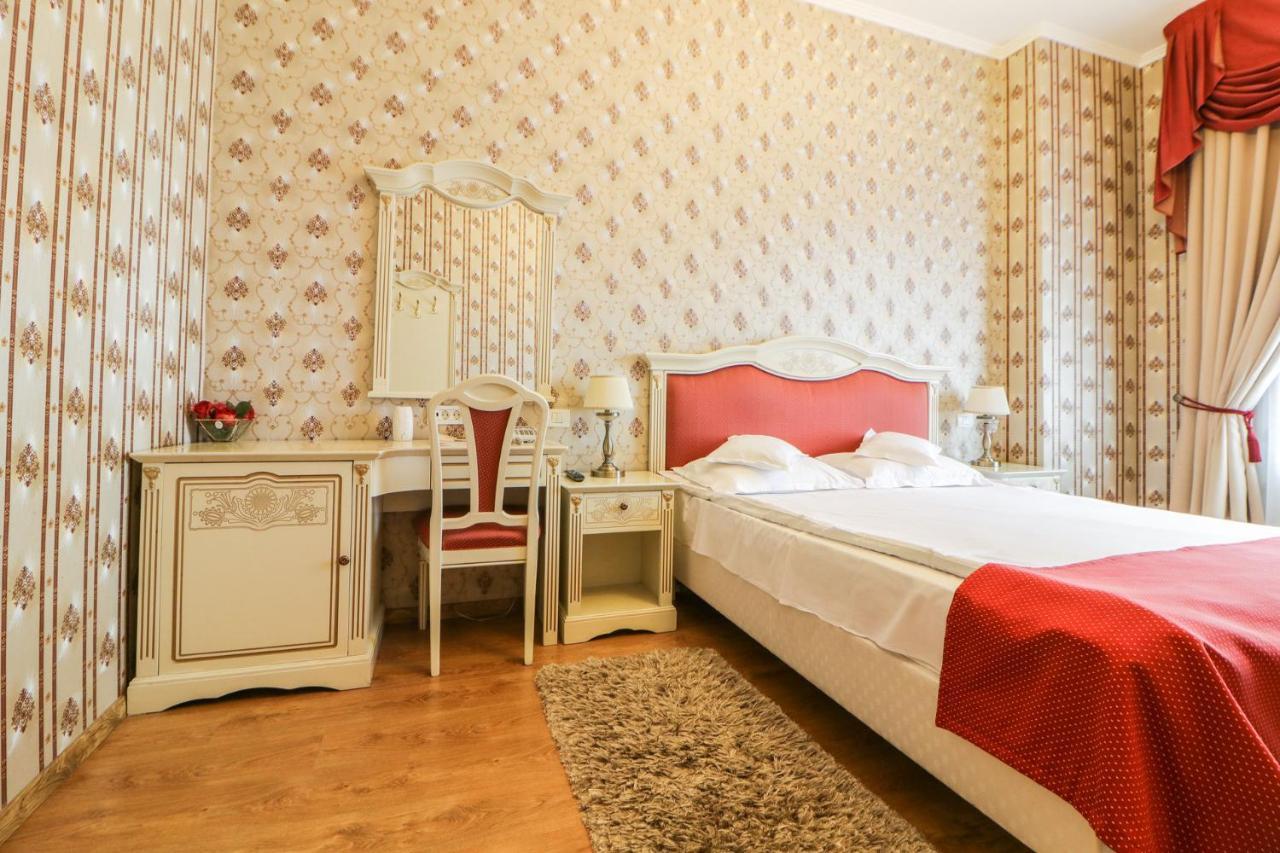 Astoria Grand Hotel Oradea Exterior photo