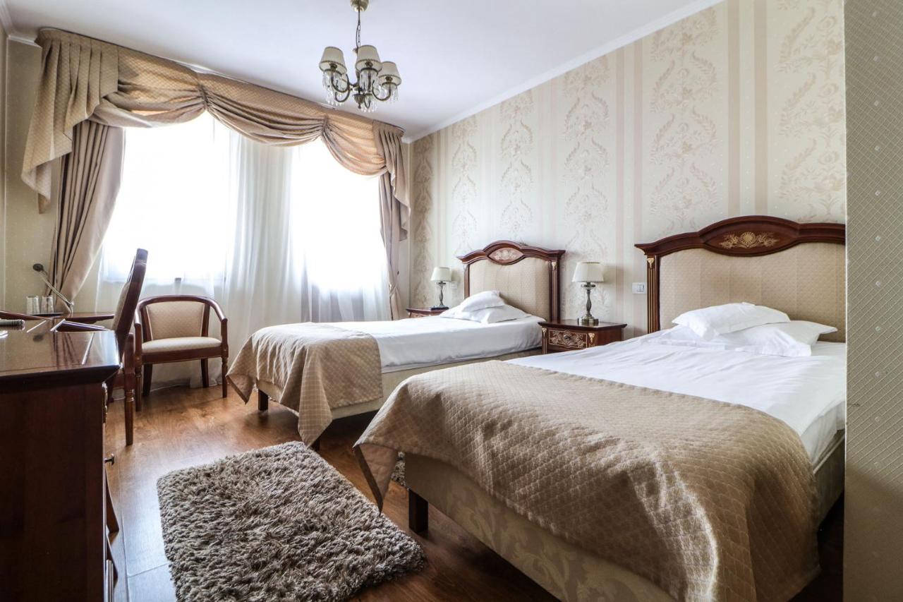 Astoria Grand Hotel Oradea Exterior photo