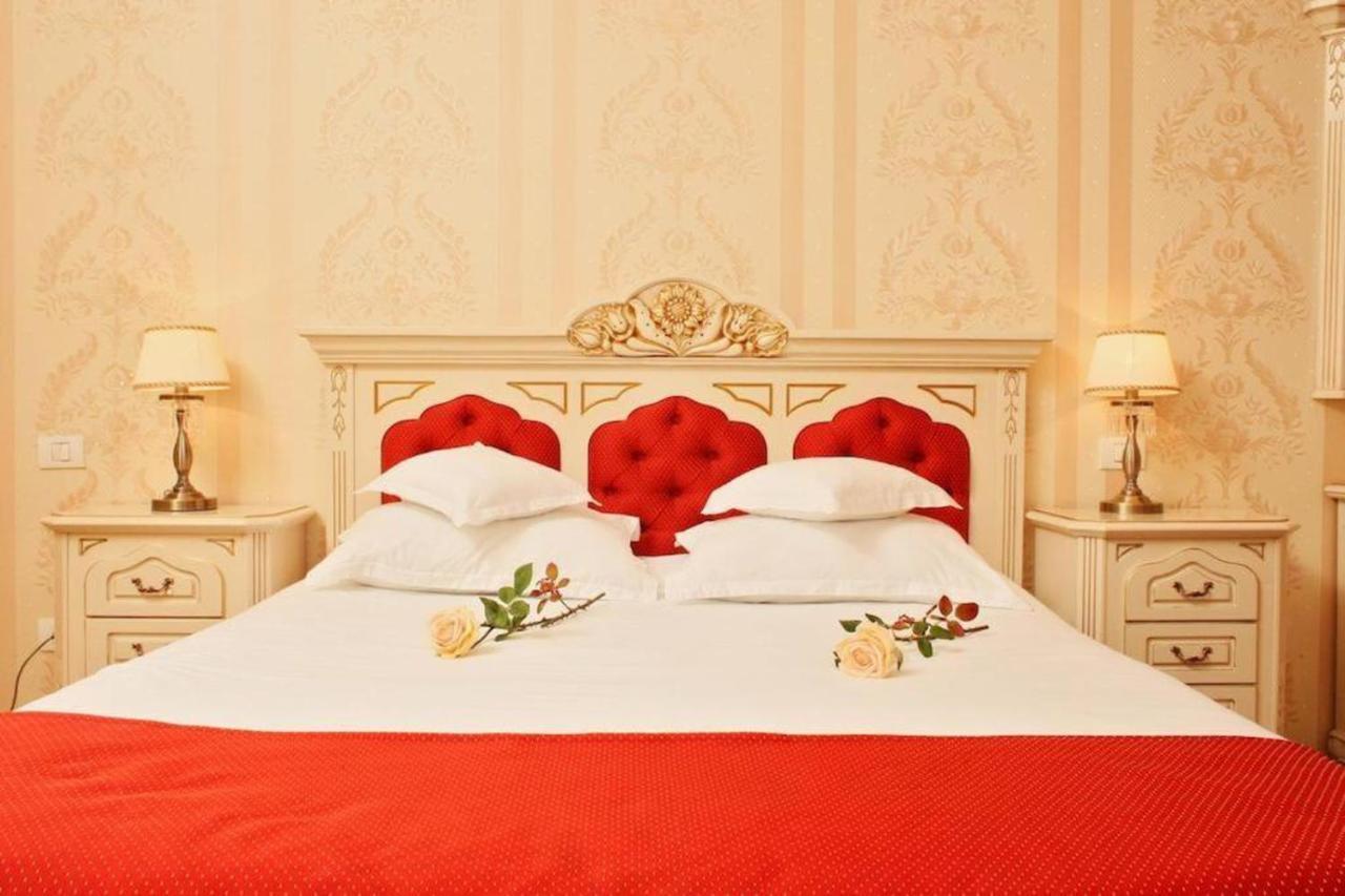 Astoria Grand Hotel Oradea Exterior photo