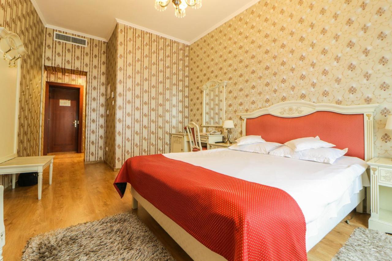 Astoria Grand Hotel Oradea Exterior photo