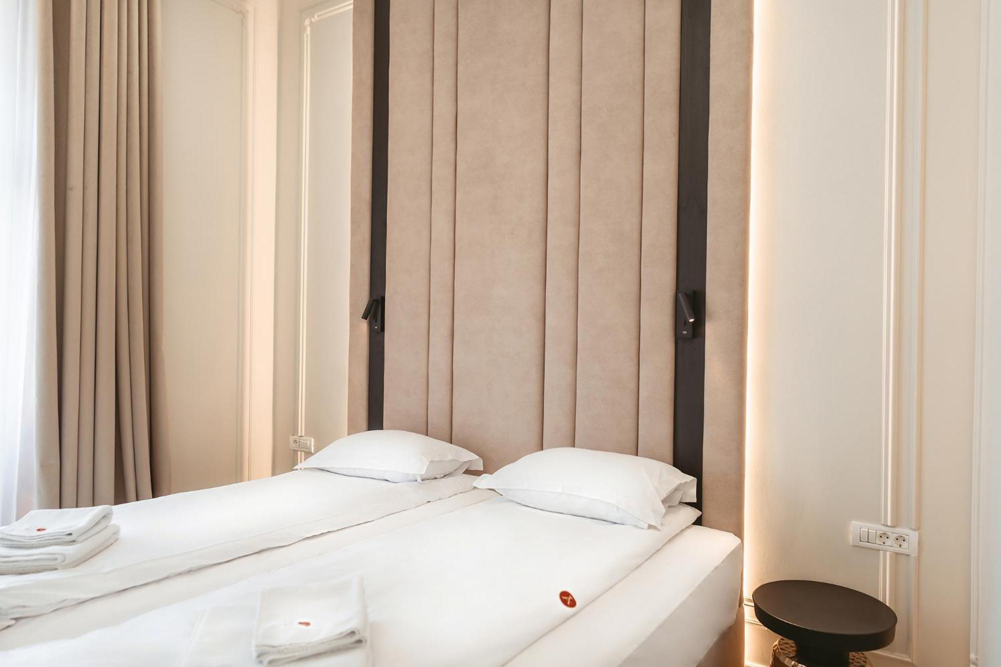 Astoria Grand Hotel Oradea Exterior photo