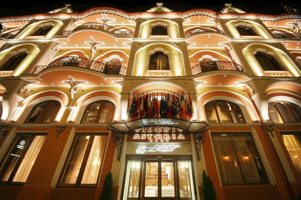 Astoria Grand Hotel Oradea Exterior photo